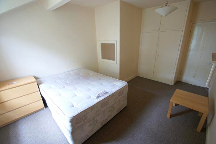 1 Bedroom Flat To Rent In Ashwood Terrace, Headingley, Leeds, LS6