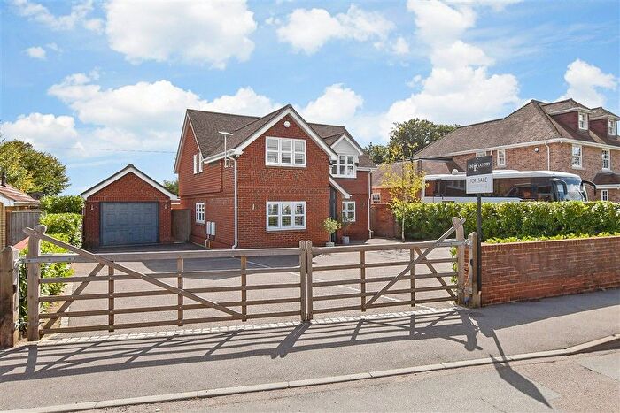 4 Bedroom Detached House For Sale In Mill Lane, Shepherdswell, Dover, Kent, CT15