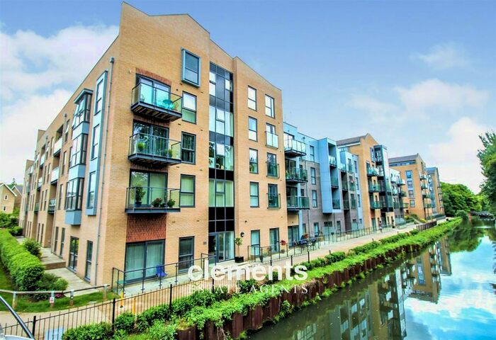 1 Bedroom Flat To Rent In The Embankment, Hemel Hempstead, HP3