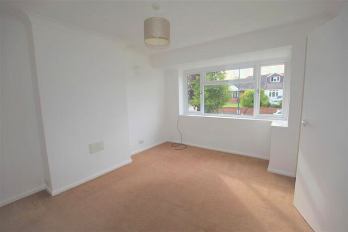 3 Bedroom Semi-Detached House To Rent In Maidstone Road, Rainham, Gillingham, ME8
