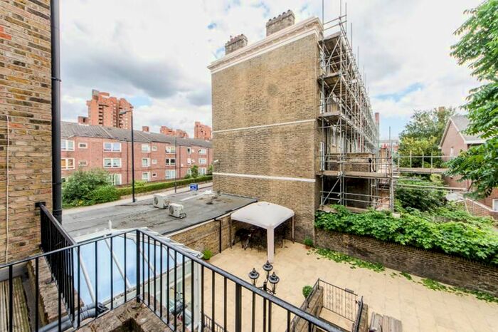 Studio To Rent In Kings Road, London, SW10