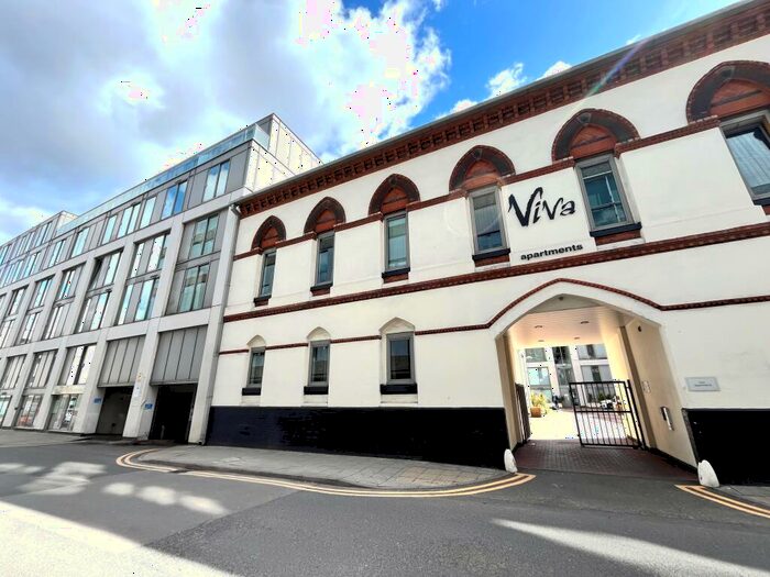 2 Bedroom Apartment To Rent In Viva Apartments, Commercial Street, B1