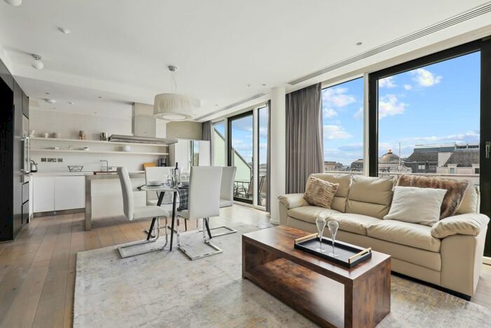 2 Bedroom Flat To Rent In Wardour Street, London, W1D