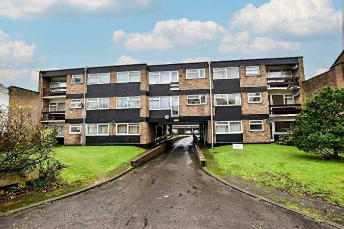 Flat To Rent In Uplands, Broad Street, Chesham, HP5