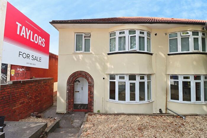 1 Bedroom Flat For Sale In Staple Hill Road, Bristol, BS16