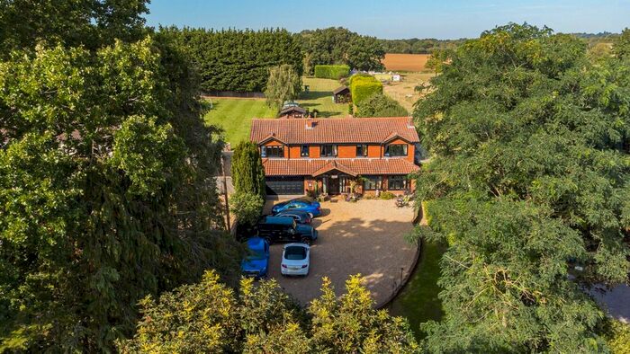 6 Bedroom Detached House For Sale In Chelmsford Road, Hatfield Heath, Bishop's Stortford, CM22