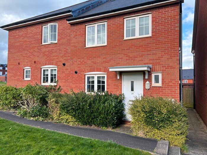 3 Bedroom Semi-Detached House To Rent In Hawkins Road, Exeter, EX1