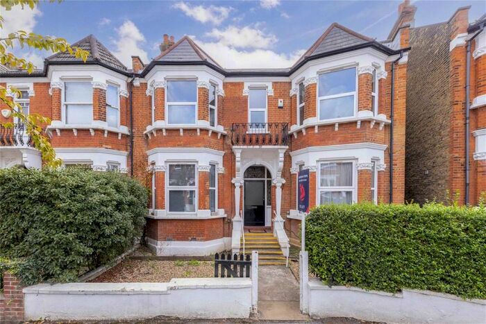 2 Bedroom Flat To Rent In Bernard Gardens, London, SW19