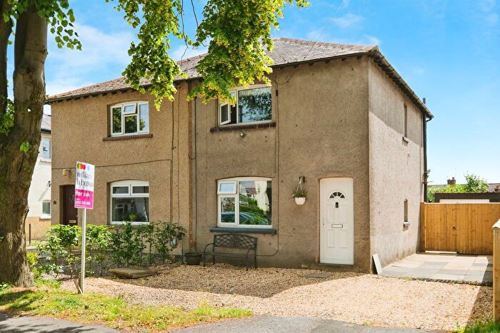 2 Bedroom Semi-Detached House For Sale In Hawkhill Avenue, Guiseley, Leeds, LS20