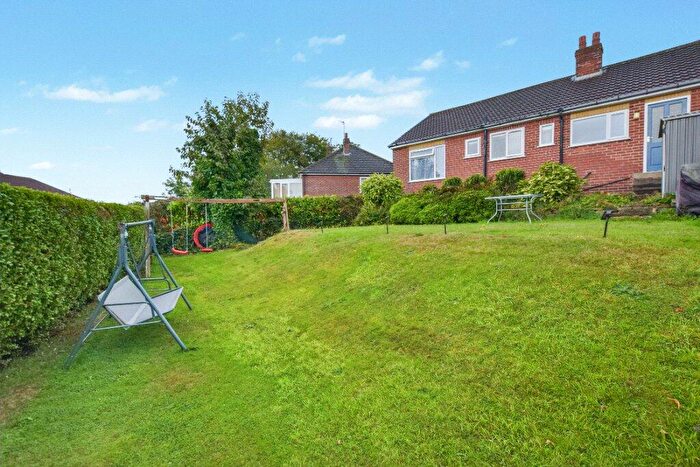 2 Bedroom Bungalow For Sale In Armley Grange Rise, Leeds, West Yorkshire, LS12