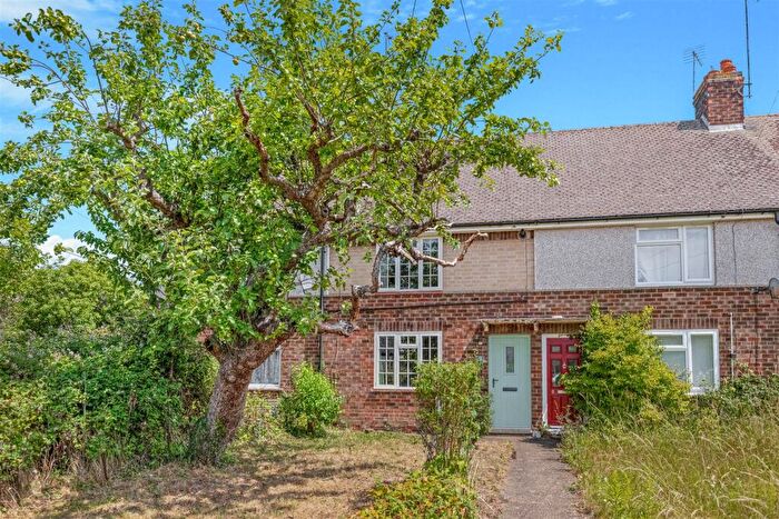 2 Bedroom Cottage For Sale In Hartwell Road, Ashton, West Northamptonshire, NN7