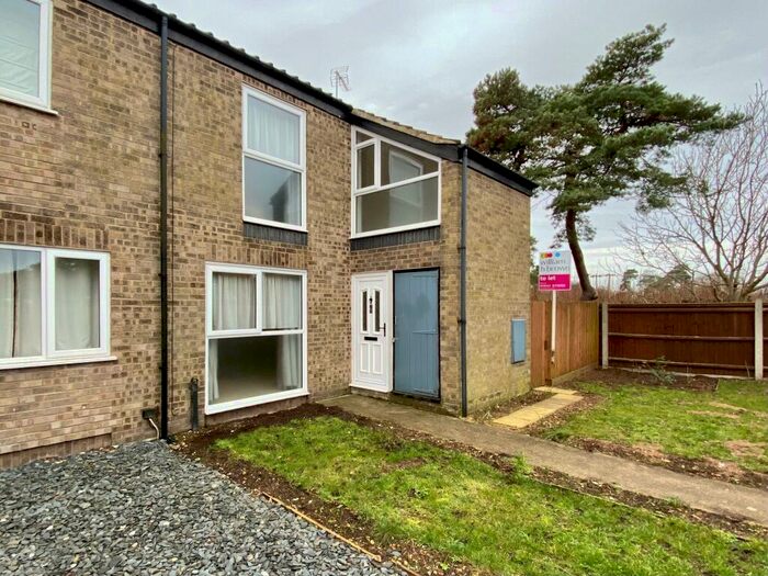 3 Bedroom Semi-Detached House To Rent In Lancewood Walk, Raf Lakenheath, Brandon, IP27