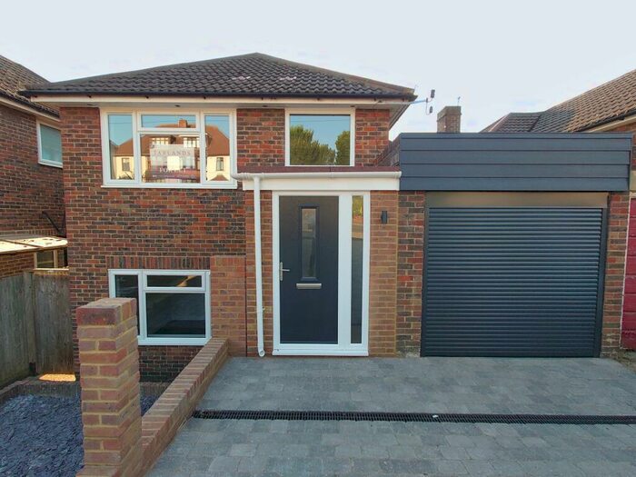 4 Bedroom Detached House To Rent In Hangleton Road, Hove, BN3