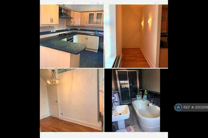 2 Bedroom End Of Terrace House To Rent In Marlborough Street North, South Shields, NE33