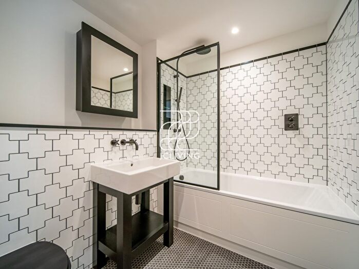 1 Bedroom Flat To Rent In Wheatfield Way, Kingston Upon Thames, KT1