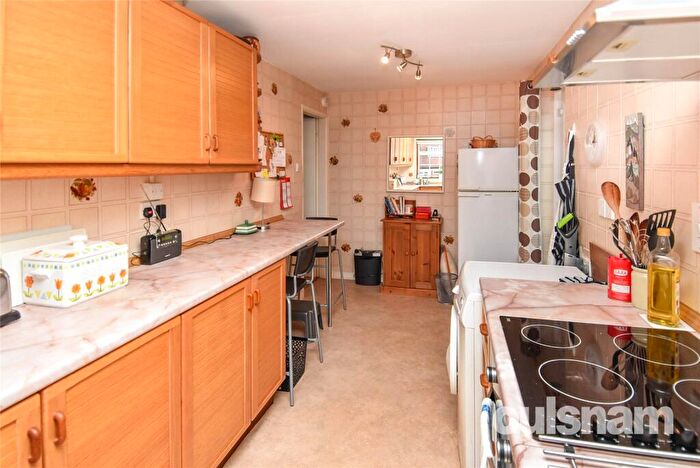 4 Bedroom Detached House For Sale In Oakfield Road, Selly Park, Birmingham, B29