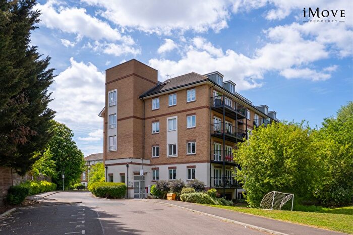 2 Bedroom Flat For Sale In Radcliffe House, London, SE20