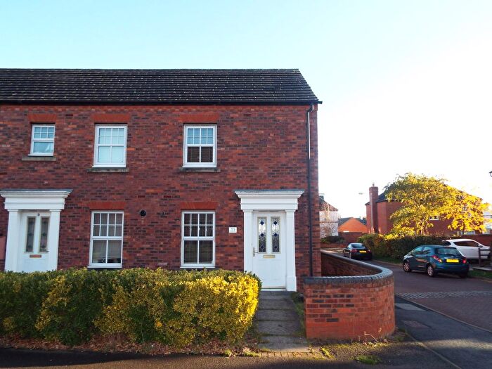 2 Bedroom Property To Rent In Ormonds Close, Lichfield, WS13