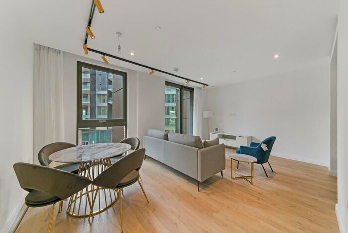 1 Bedroom Apartment To Rent In Siena House, City Road, EC1V