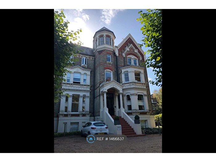 2 Bedroom Flat To Rent In Langley Tower, Surbiton, KT6