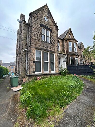 1 Bedroom Flat To Rent In Flat, Imperial Road, Huddersfield, HD3