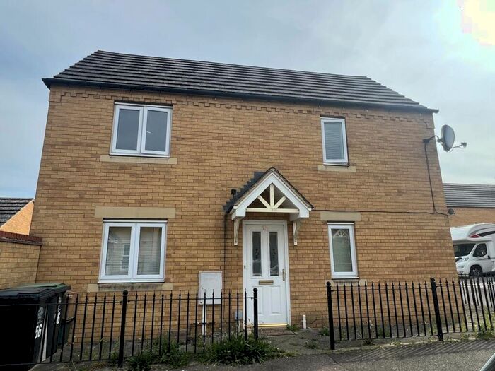 3 Bedroom Detached House To Rent In School Lane, Rushden, NN10