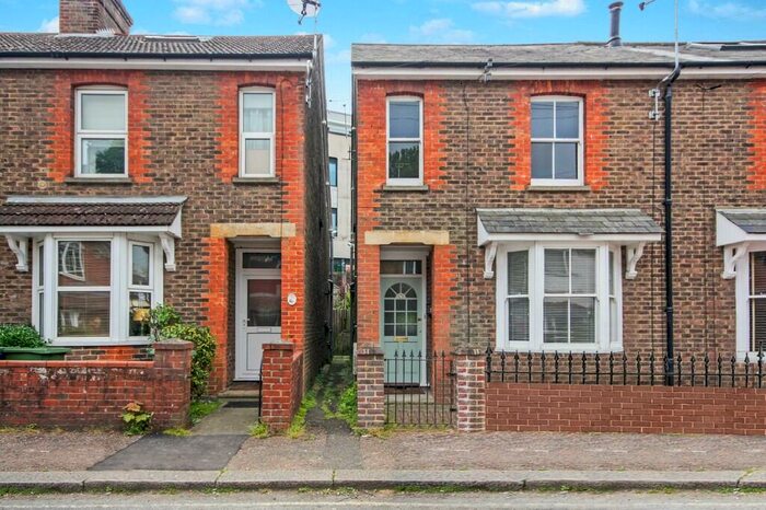 2 Bedroom Semi-Detached House To Rent In Madeira Avenue, Horsham, RH12