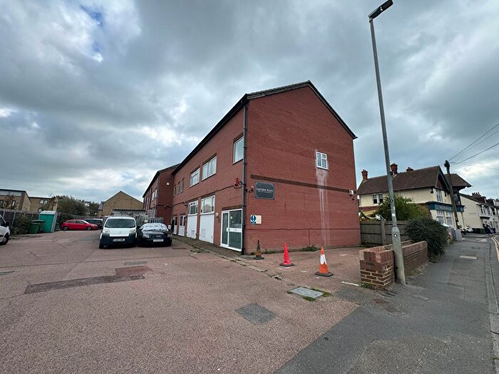 1 Bedroom Flat To Rent In Railway Road, Newhaven, BN9