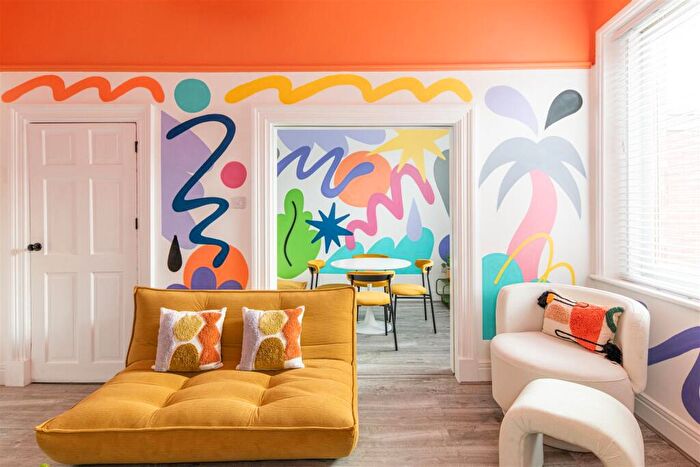 2 Bedroom Flat To Rent In Stratford Grove West, Heaton, Newcastle Upon Tyne, NE6