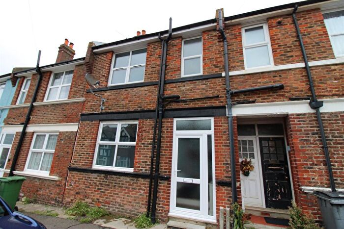 3 Bedroom Terraced House To Rent In The Broadway, Hastings, TN35