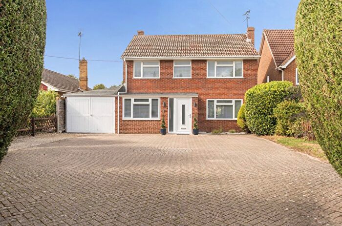 4 Bedroom Detached House For Sale In Buckskin Lane, Basingstoke, Hampshire, RG22