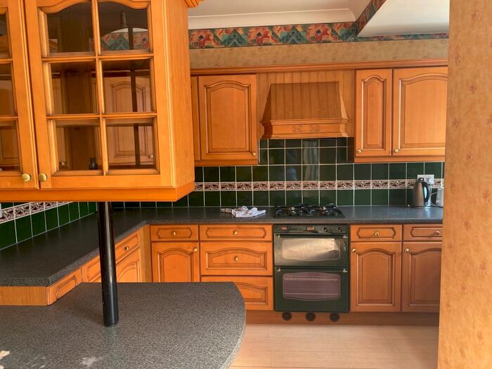 3 Bedroom Terraced House To Rent In Victoria Avenue, Hillingdon, Uxbridge, UB10