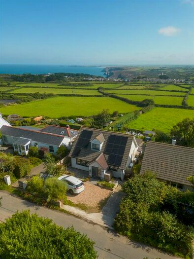 4 Bedroom Detached House For Sale In Beacon Road, St. Agnes, TR5
