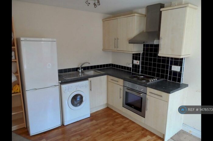 1 Bedroom Flat To Rent In The Lofts, Huddersfield, HD1