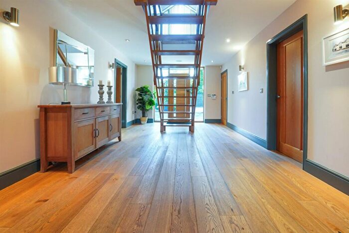 4 Bedroom Detached House For Sale In Binton, Stratford-upon-Avon, CV37