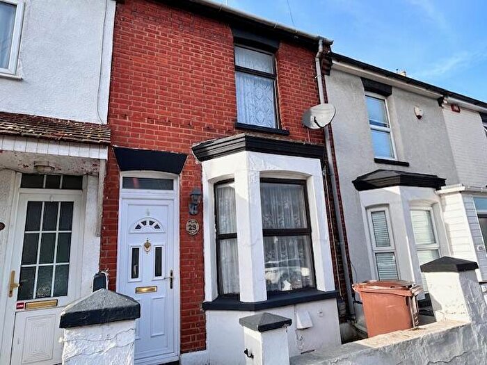 3 Bedroom House To Rent In Cowper Road, Gillingham, ME7