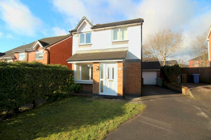 3 Bedroom Detached House To Rent In Inglewood Close, Bury, BL9