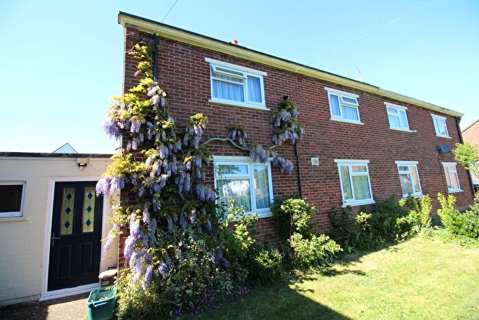 3 Bedroom Semi-Detached House For Sale In Hope Avenue, Tonbridge, TN11