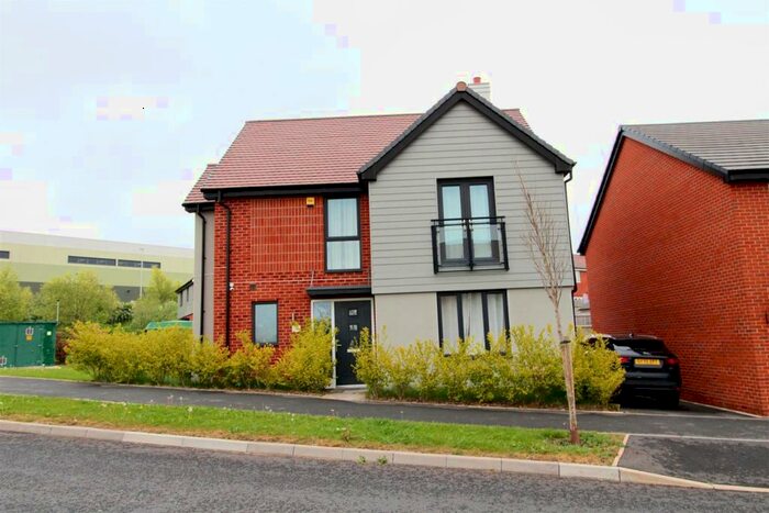 4 Bedroom House To Rent In Skelhorn Avenue, Rugby, CV23