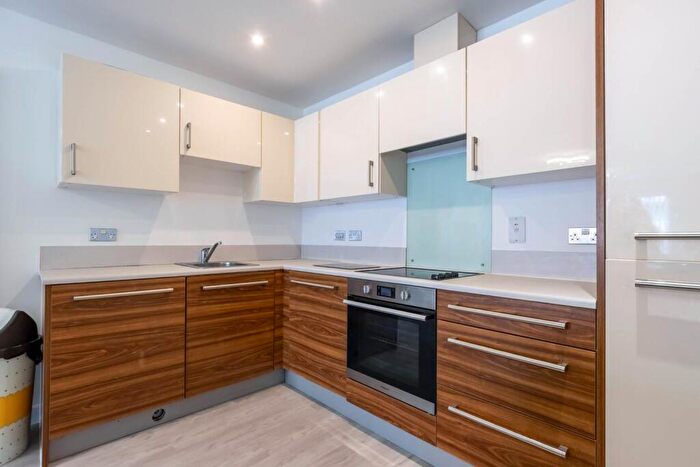 2 Bedroom Apartment To Rent In Placido, Jupiter, Birmingham, B16