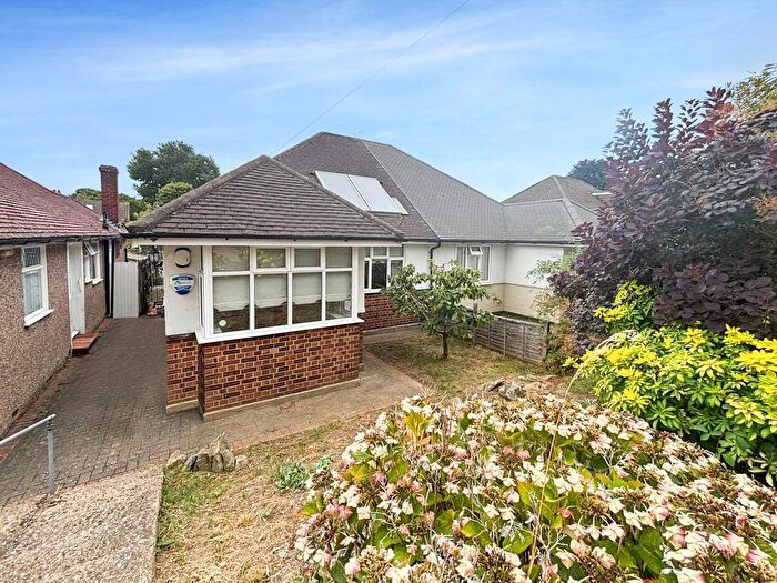 3 Bedroom Bungalow For Sale In Eden Close, Bexley, DA5