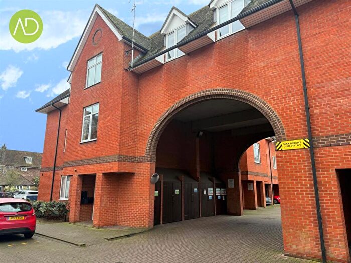 2 Bedroom Apartment For Sale In Bluecoat Court, Hertford, SG14