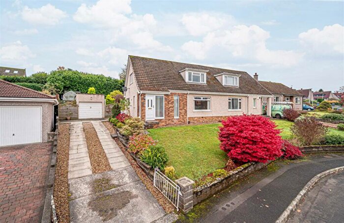 2 Bedroom Semi-Detached House For Sale In Thimblehall Drive, Dunfermline, KY12