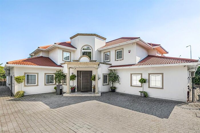 8 Bedroom Detached House For Sale In Anthony Close, Mill Hill, London, NW7