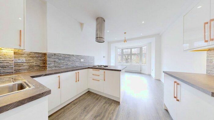 2 Bedroom Flat To Rent In Lowlands Road, Harrow, HA1