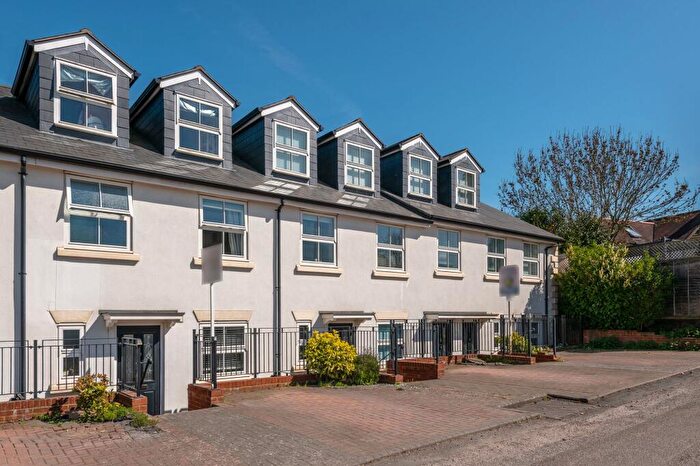 4 Bedroom Terraced House To Rent In Albert Road North, Reigate, RH2