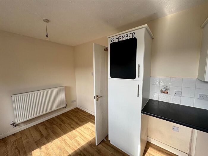 2 Bedroom End Of Terrace House To Rent In Thorntree Drive, Chepstow, NP16