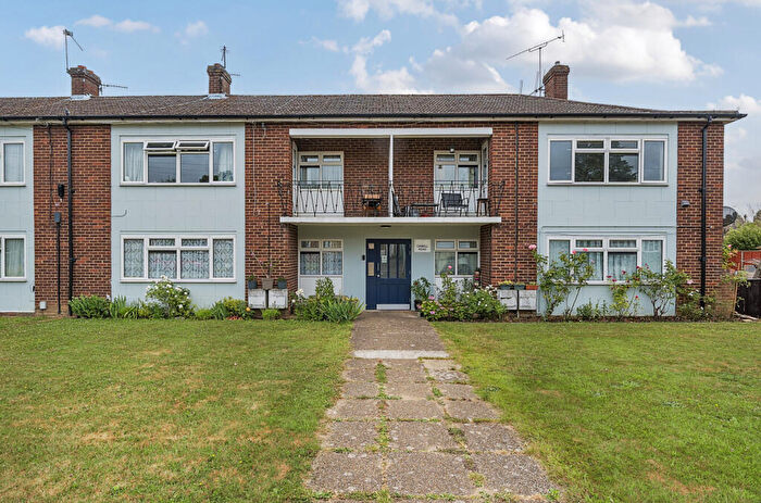 1 Bedroom Apartment For Sale In Cabell Road, Guildford, Surrey, GU2