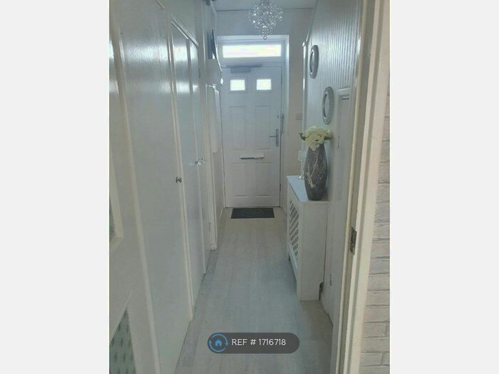 1 Bedroom Flat To Rent In Evelyn Street, Lewisham, SE8