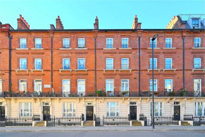 2 Bedroom Apartment To Rent In Colosseum Terrace, Regent's Park, London, NW1